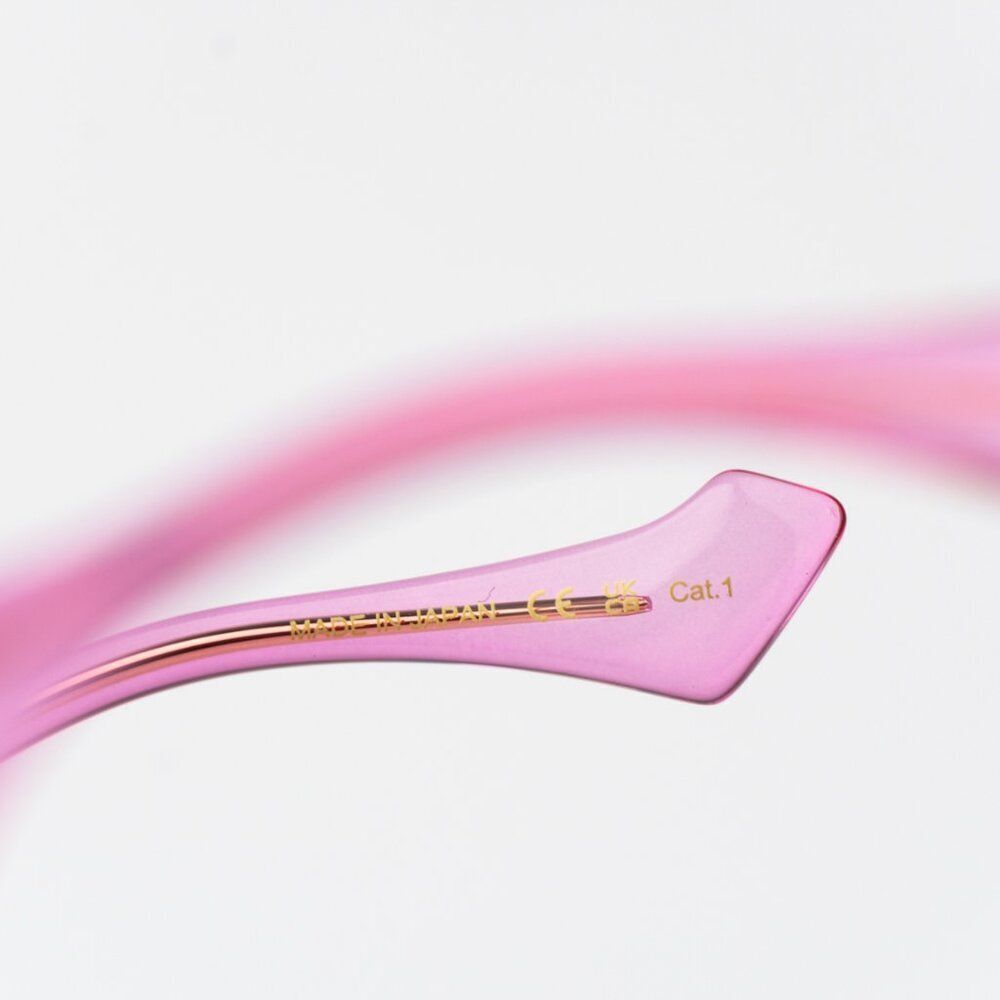 Gucci Women Sunglasses Transparent Pink Gradient Butterfly GG1552S 003 NEW - Picture 7 of 12